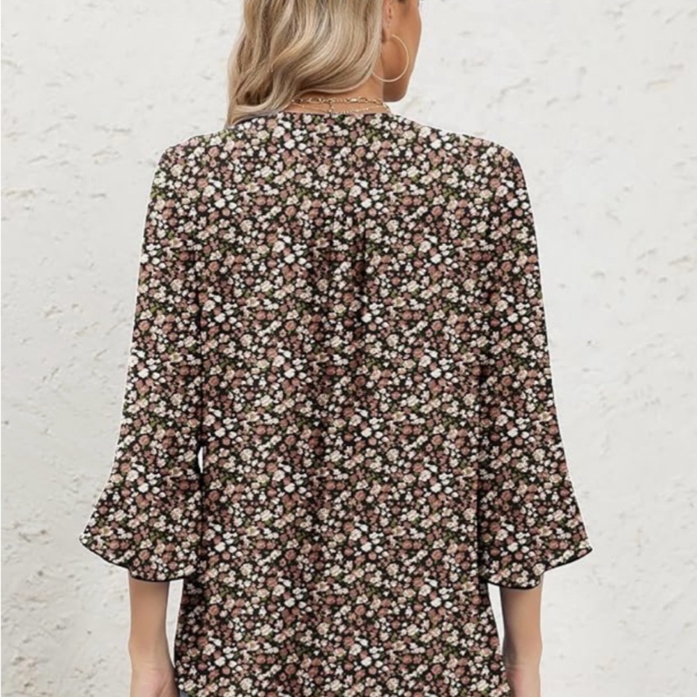Floral V-Neck Blouse - Brown and White - Picture 4 of 5